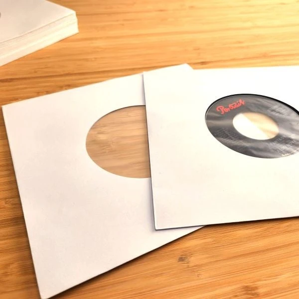 7 Inch Record Paper Inner Sleeves - Polylined - With Hole - White 3 7 Inch Record Paper Inner Sleeves - Polylined - With Hole - White - Image 3
